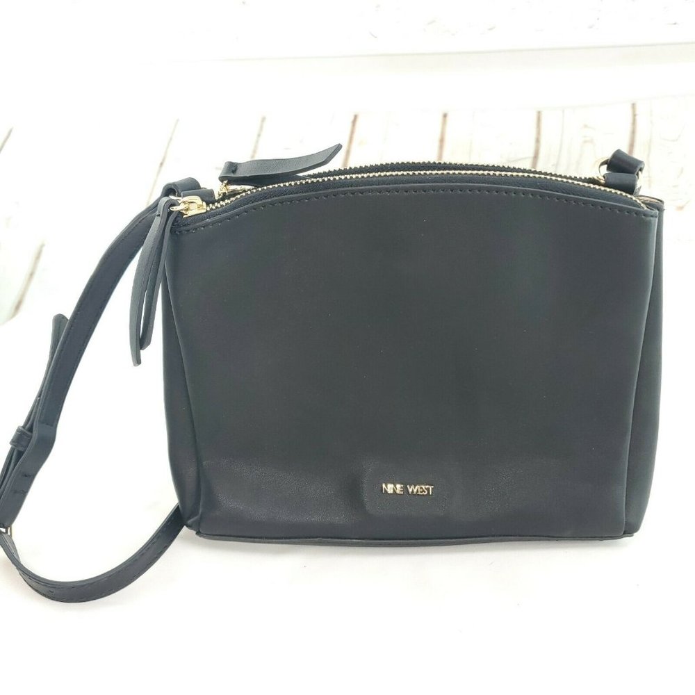 Nine West Womens Black Leather Adjustable Buckle Strap Crossbody Handbag Purse